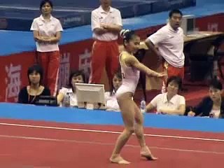 He Kexin FX in 2007 National AA