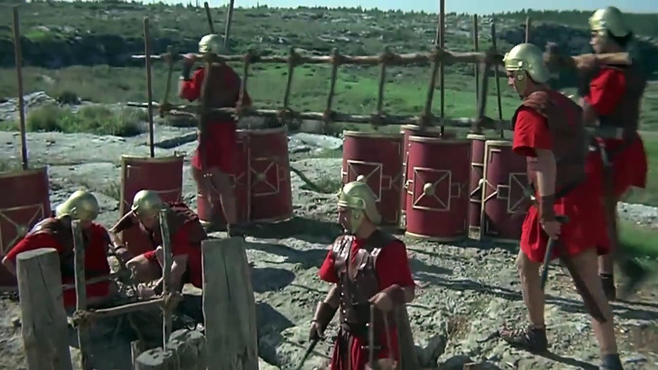 JESUS (Spanish, Latin American) Jesus is Crucified