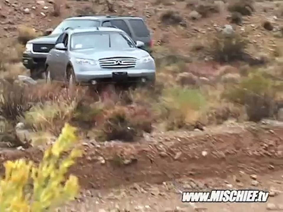 MISCHIEF DYNASTY - INFINITI FX35 vs FORD EXPEDITION