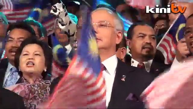 Survey: Voters want BN, Pakatan to stop bickering