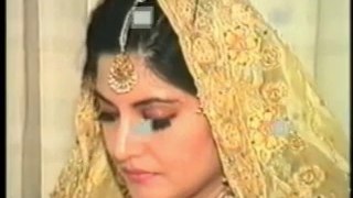 Rare Video of Singing Legend Nazia Hassan's Marriage - Must Watch
