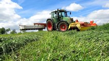 Fendt 415 mäht für Gras Silage