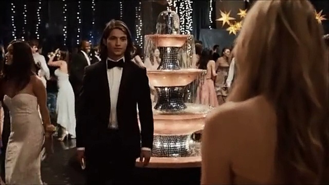 Prom Movie Ending Scene and Kiss HD