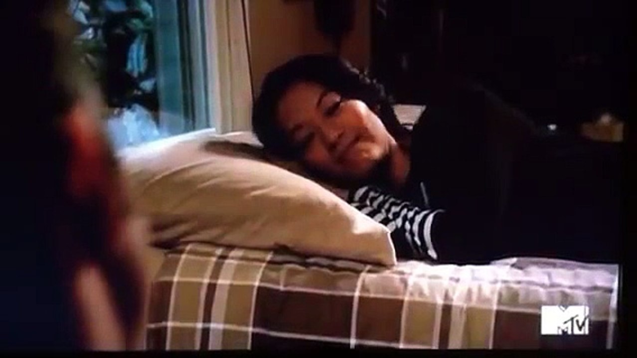 Teen Wolf 3x22- Scott and Kira Kiss