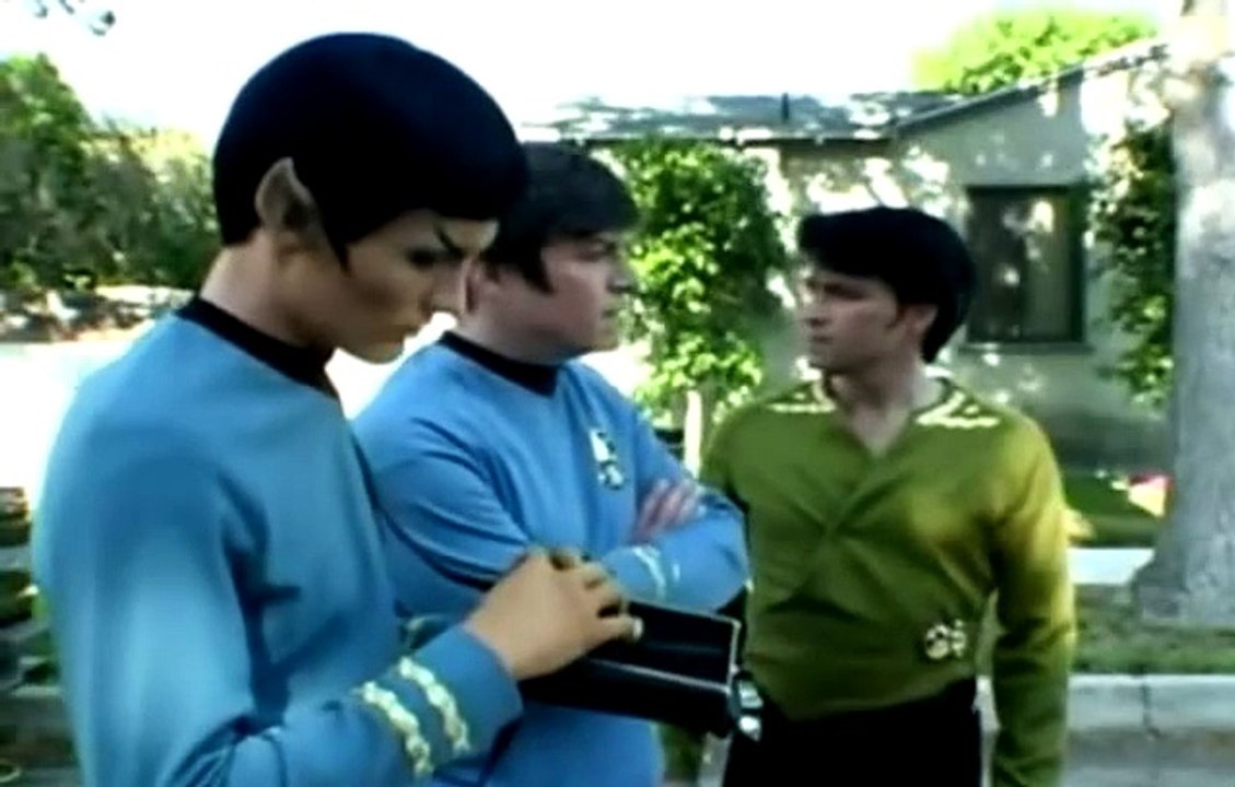 Star trek-New Voyages   In Harm's Way   legenda...