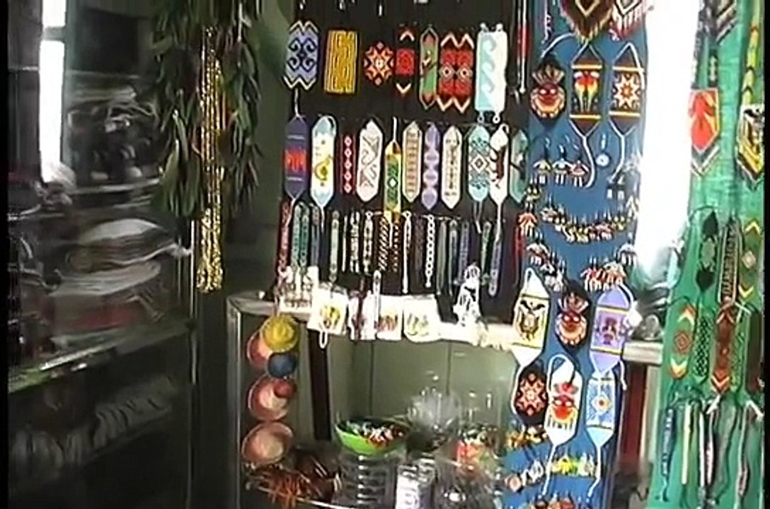 TEJEDORAS DEL PUTUMAYO : LA MUJER XULUXE