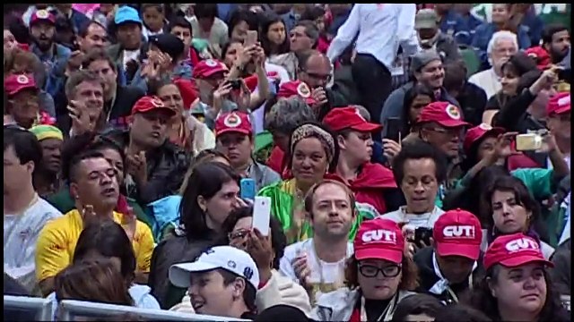 Le pape demande la fin du génocide des chrétiens d'Orient