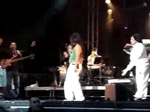 amel bent danse concert amiens racines