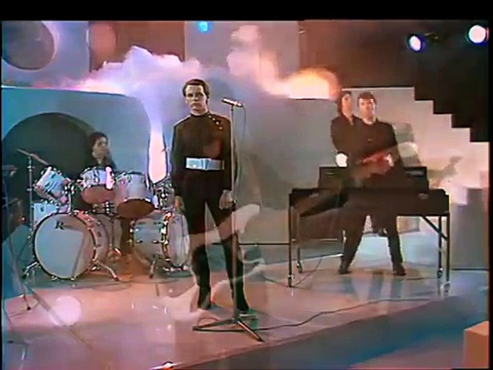 GARY NUMAN. / TUBEWAY ARMY.       ARE FRIENDS ELECTRIC.     (TOPPOP TV)