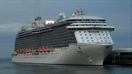 REGAL PRINCESS - "Love Boat Horn" - Funchal, Madeira