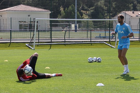 L'enthousiasme de Cassard avec Mandanda et Pelé