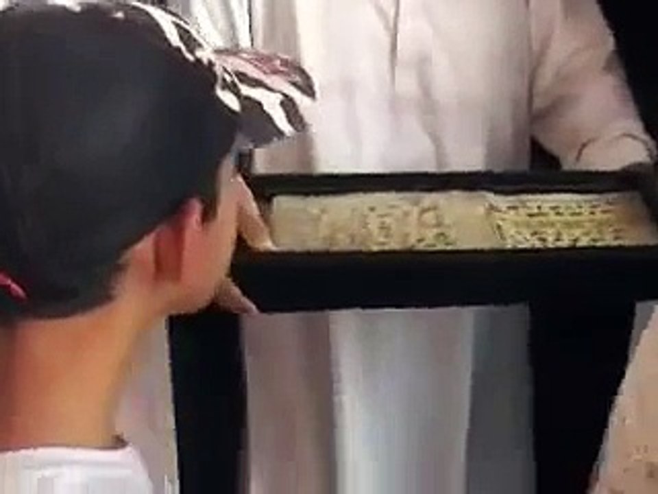 PROPHET'S (S.A.W.) HAIR & FOOTPRINT