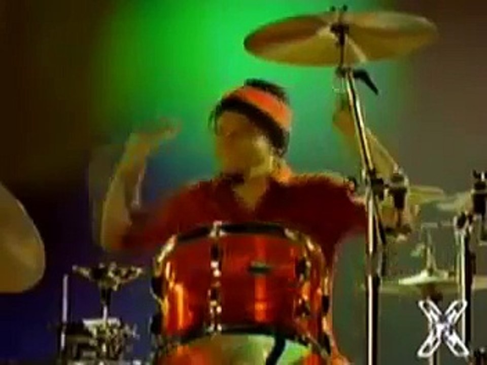 primus shake hands with beef