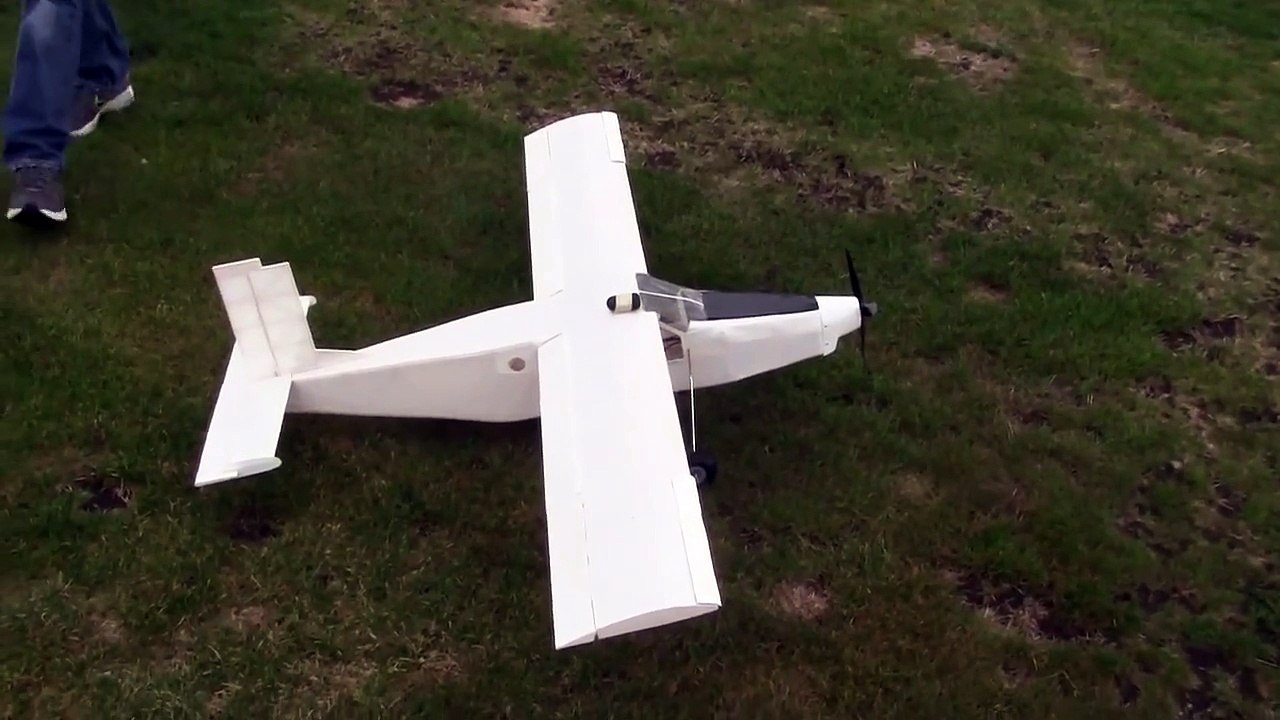 PC-6 Pilatus Porter Maiden (Tritle RC Kit)