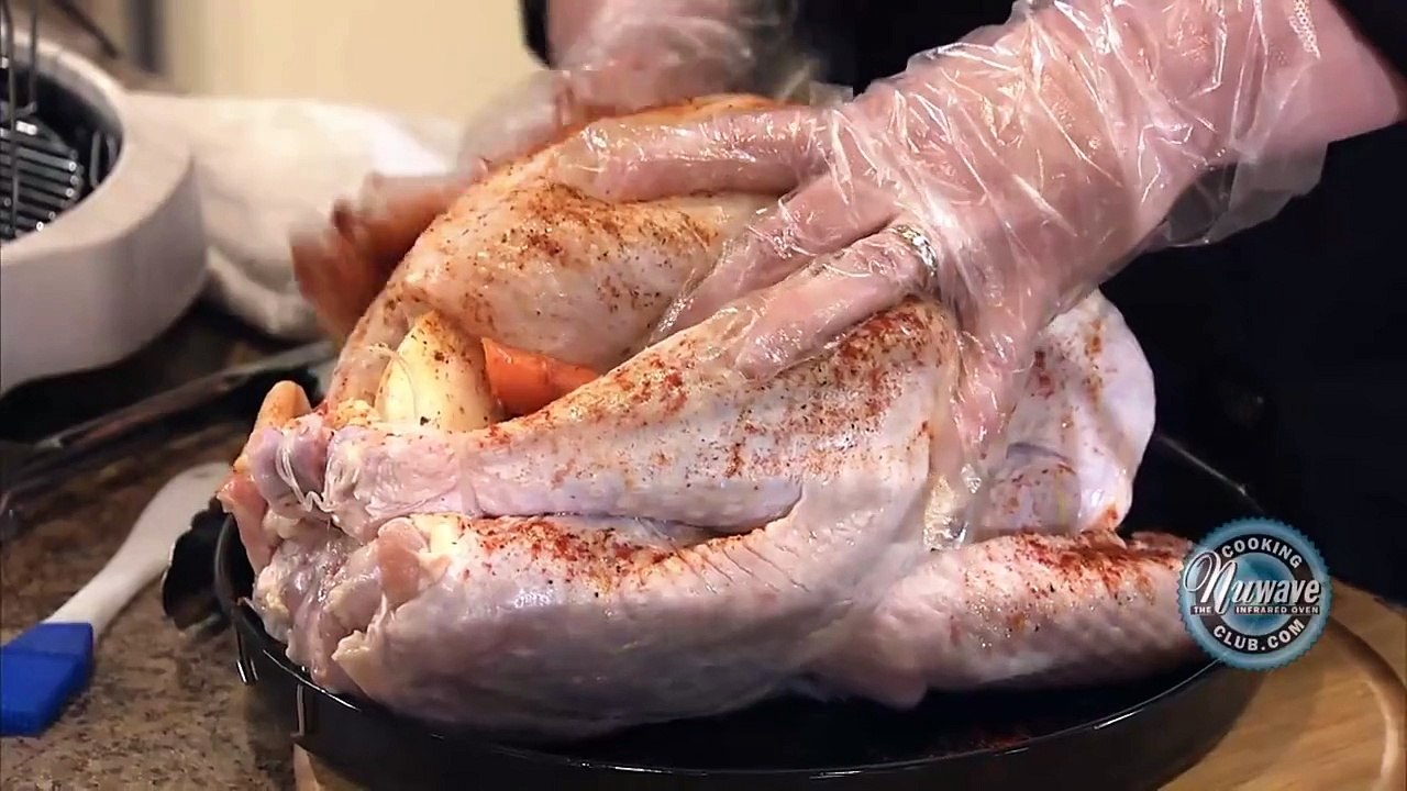 How to cook a roasted turkey in the NuWave Oven.