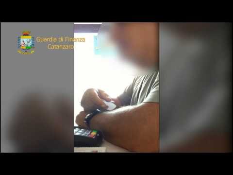 Catanzaro - Scoperti falsi ciechi, truffa allo Stato per 400 mila euro (10.07.15)