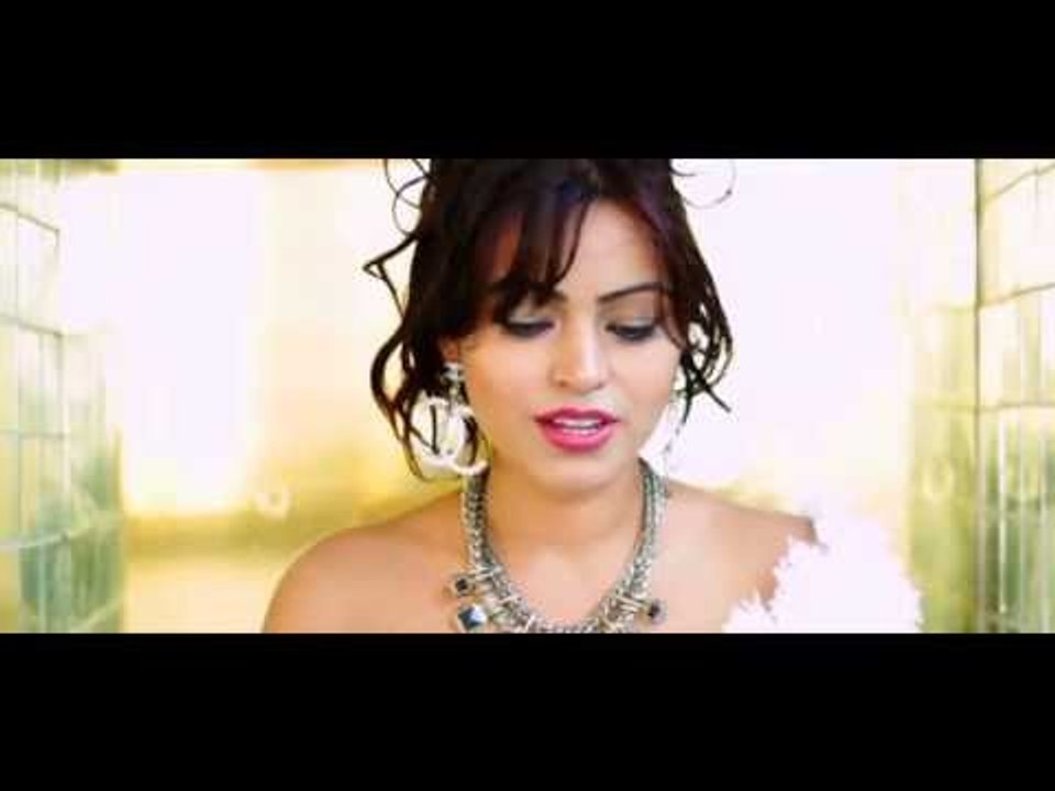 Kiss Me - Devshi Khanduri