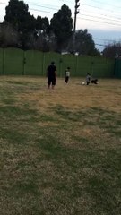 Diego Maradona y Dieguito Fernando jugando a la pelota