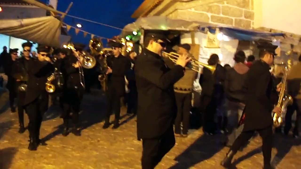 FANFARRA KAUSTICA em Meruge 2012 Emir Kusturica Crna macka, beli macor