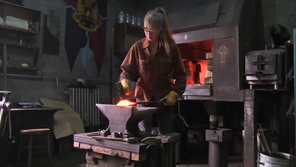 هذه قصتي- فتاة روسية تعشق الفولاذ الدمشقي