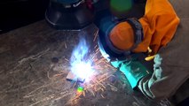 Spanish Español Welding Safety Hazards Videos - Peligros relacionados con soldaduras