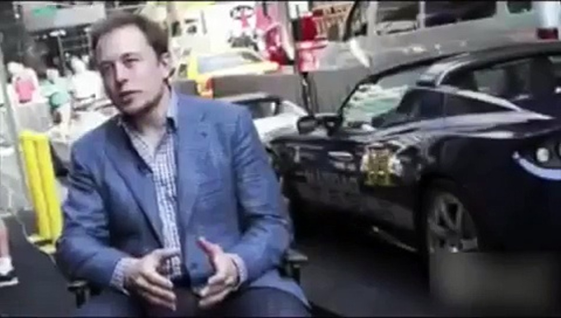 Elon Musk answers readers questions (2010)