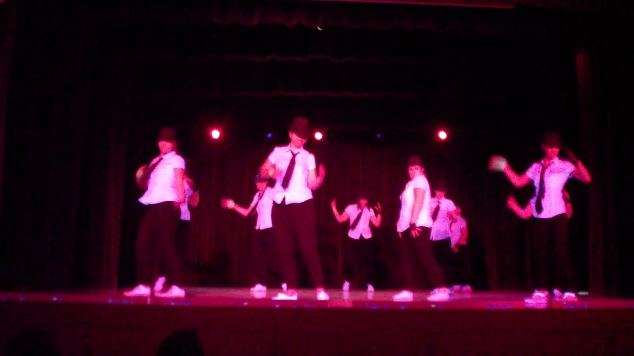 MICKAEL JACKSON/MAJOR LAZER  par l'Atelier choregraphique de Romilly  gala 2015 dimanche  MJC de MARIGNY LE CHATEL