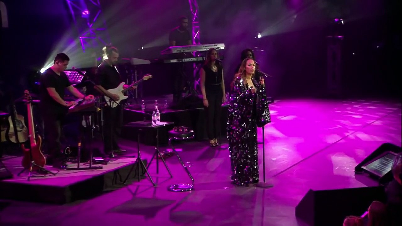 Leona Lewis - Diamonds (Live) Baloise Session HD