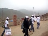 2011-05-22 Jóvenes de Gana Perú agredidos por fujimoristas en Jicamarca