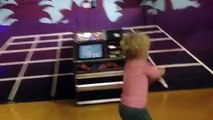 Baby Dancing to Gangnam Style - Awesome!