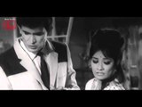 Ashok Goes to Meet Pramila | Comedy Scene from Fareb (1968) | Dev Kumar and Bela Bose