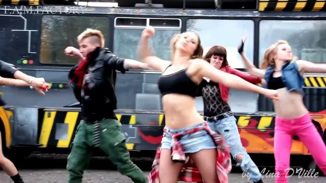 LIVE FAST DIE YOUNG DANCE VIDEO/ M.I.A BAD GIRLS