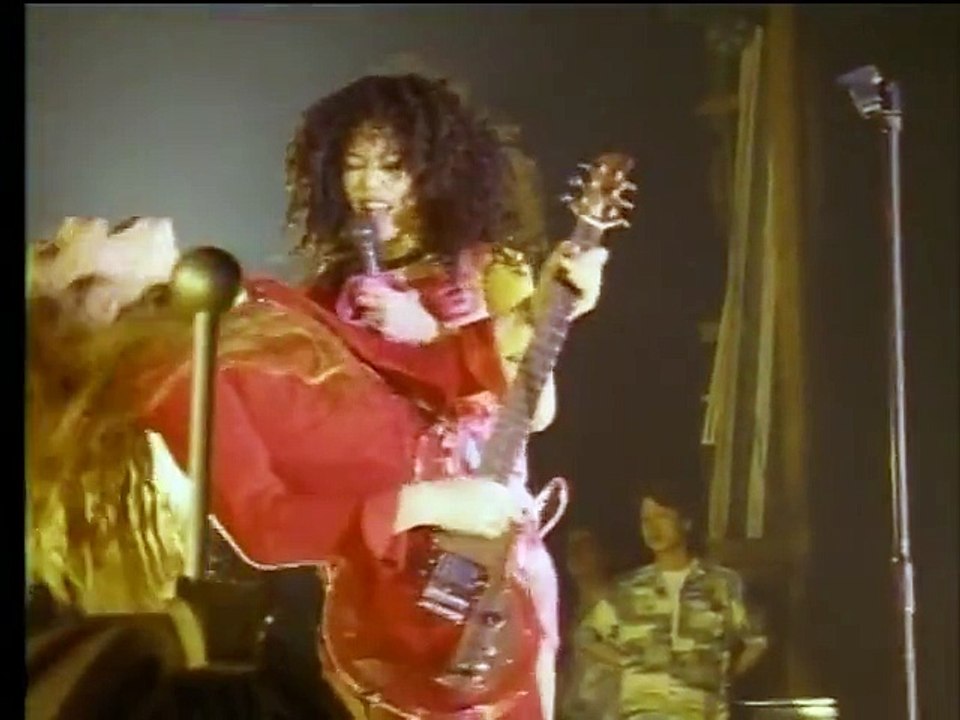 07 愛の自爆装置 ／ CHARA「KiSS」1993 ／ LaserDisc