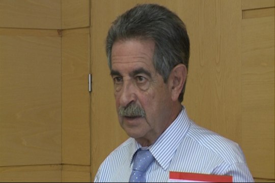 Revilla: Hay que cerrar Senado y diputaciones