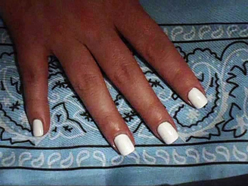 Christmas Lights Nail Tutorial