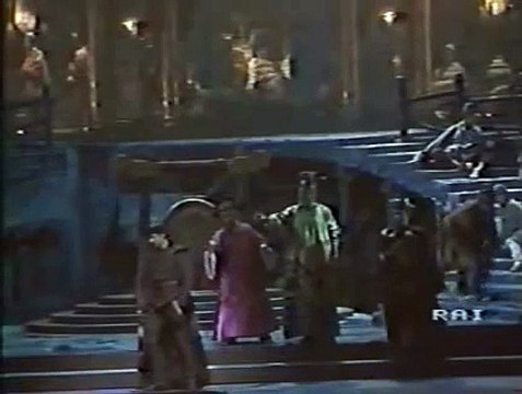 Placido Domingo - Turandot - Non piangere liu