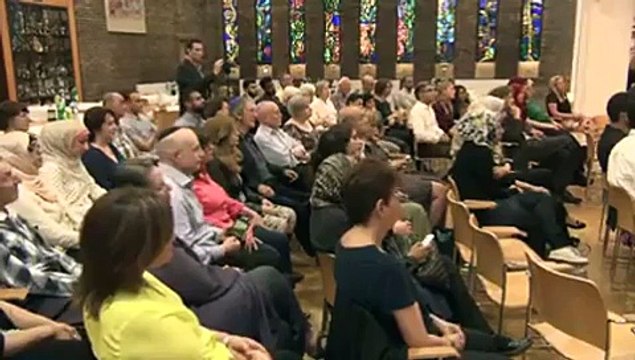 Muslims Offer Prayer in Jewish Worship Place in London, Amazing Example of Religious Harmony