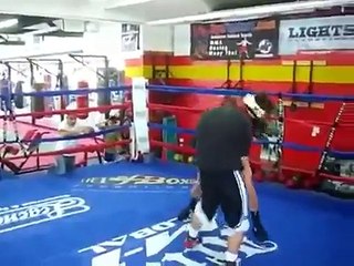real girl vs guy boxing