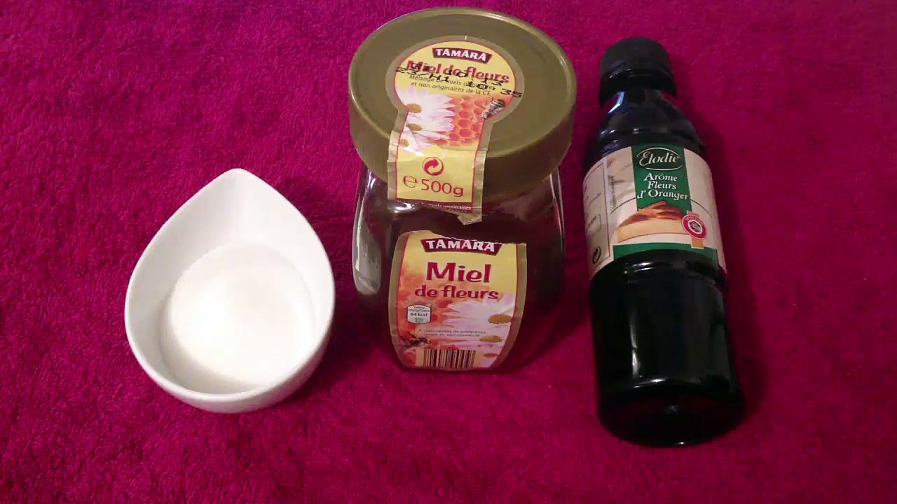 Faire gommage peau au sucre