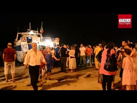 On a testé pour vous la navette maritime La Pêcherie-El Djamila de nuit