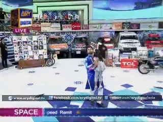 A cute little girl shines at Jeeto Pakistan winning a car - 11th July 2015