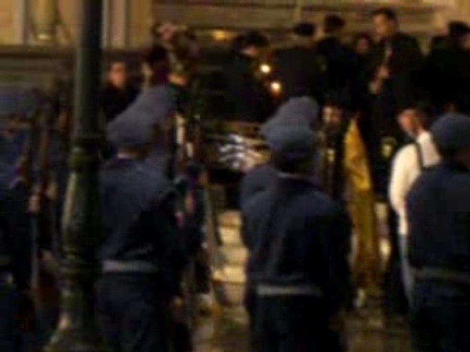 Sortie de la procession à Athènes.