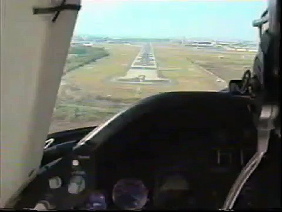 Air India Boeing 747-200 Cockpit View Landing in Bombay