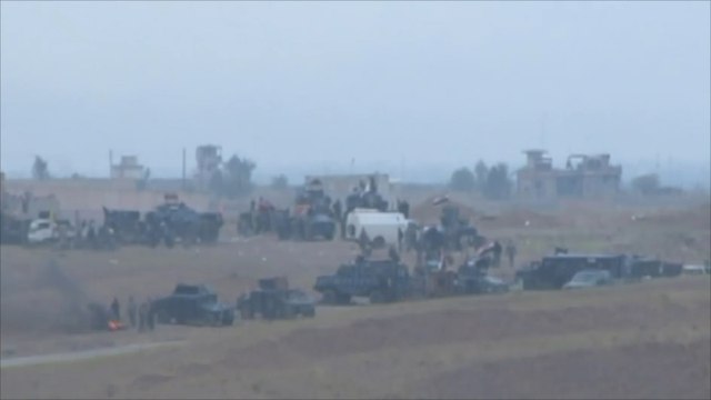 العبادي ينتقد تصرفات مليشيات الحشد الشعبي