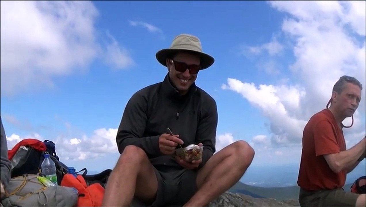 Randonnée / Hicking MansField en/in 7 minutes - Highest Peak in VT State - 2014 08 24
