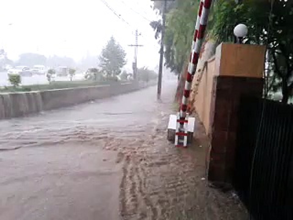 video-2015-07-07-11-40-44.mp4