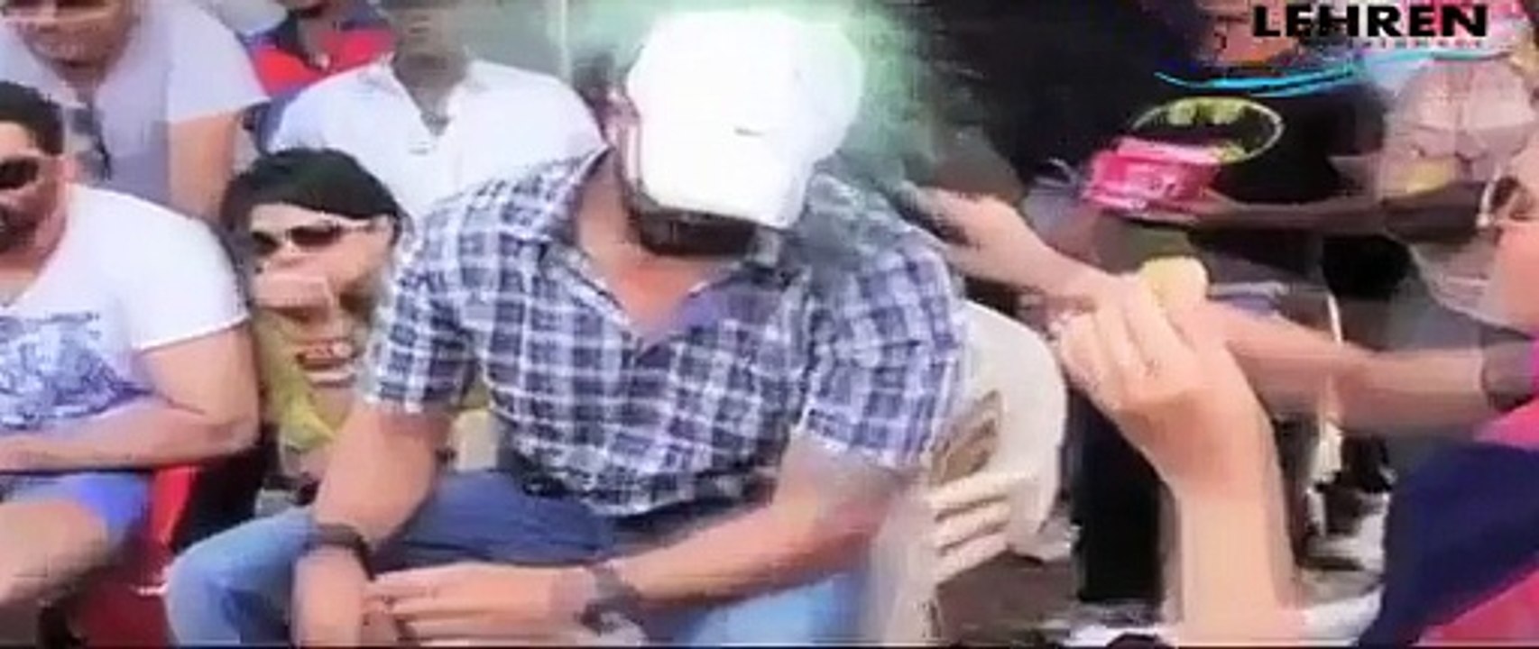Deepika Padukone slapped Shah Rukh Khan