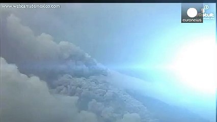 Mexico: 'Volcano of Fire' forces hundreds to flee their homes