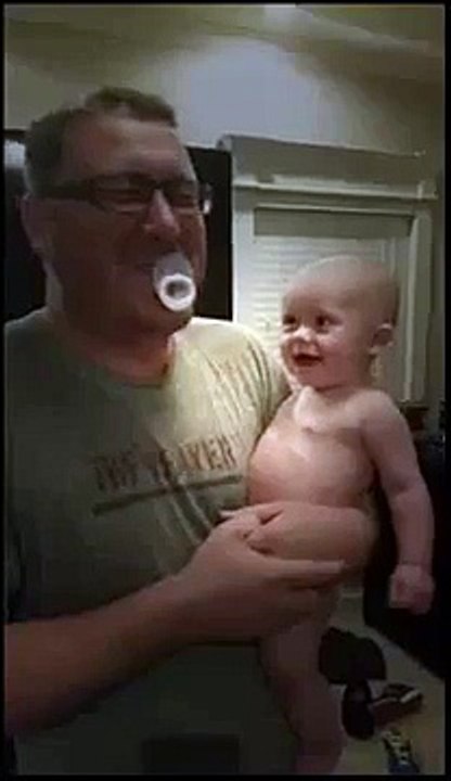 Baba ve Bebeği Oyun Oynarsa