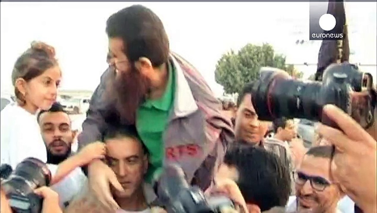 Hero's welcome for Islamic Jihad hunger striker freed from Israeli jail